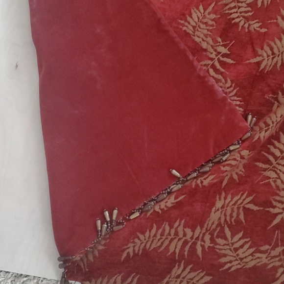 Comfy Cuddle Throw - Picture 2 of 3